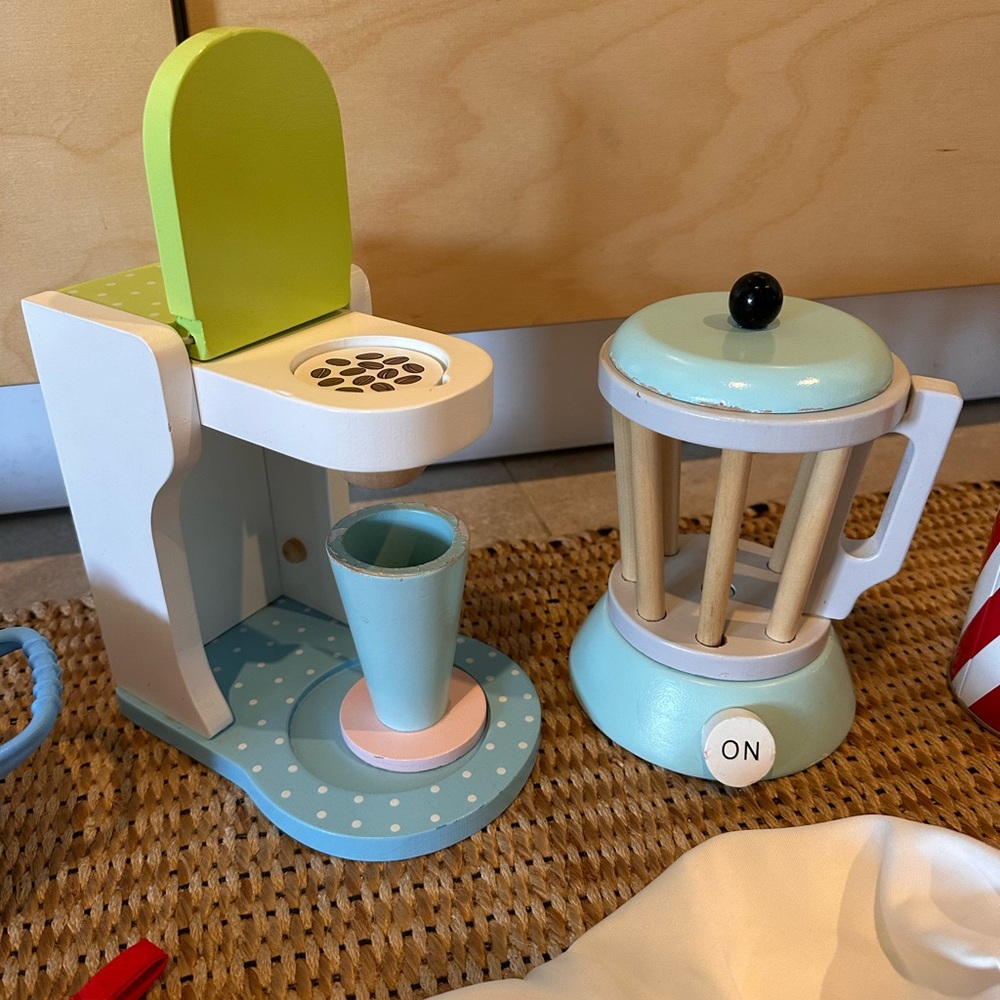 Accessories for kids play kitchen - Picture 3 of 6